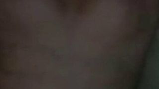 Sisata kurva iz Cacka prima kurac