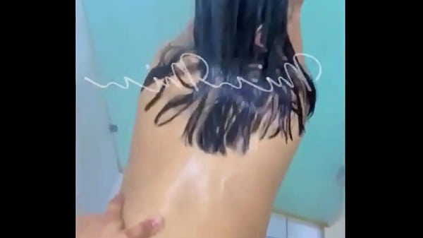kamu nungging main disofa